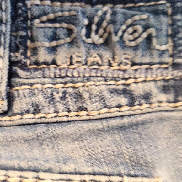 Distressed Blue Jeans - Picture 7 of 9